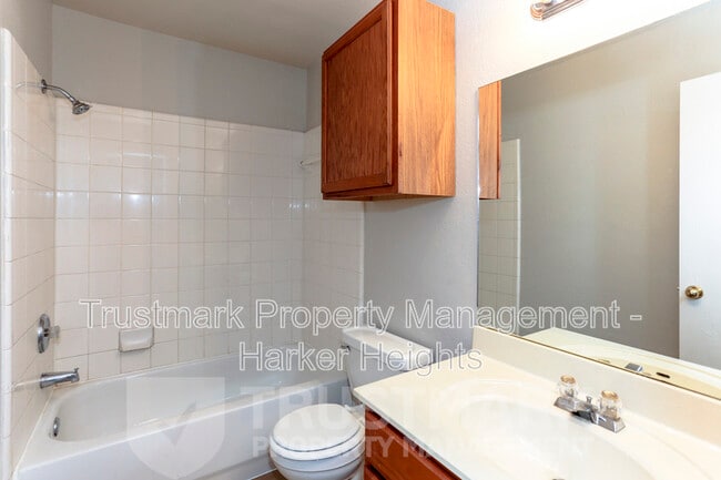 Building Photo - 1604 Inca Dr