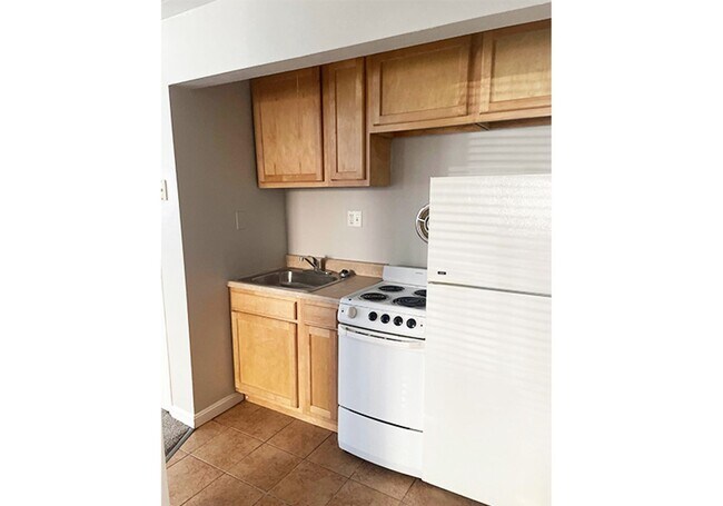 Building Photo - 331 Shiloh St