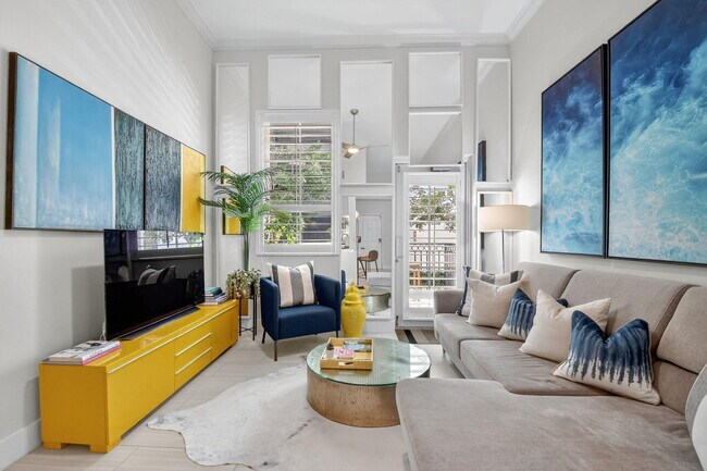 Building Photo - 600 S Dixie Hwy