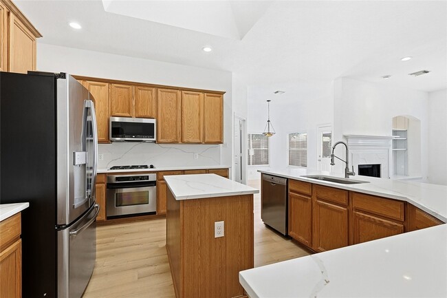 Building Photo - 7835 Stone Oak Ct