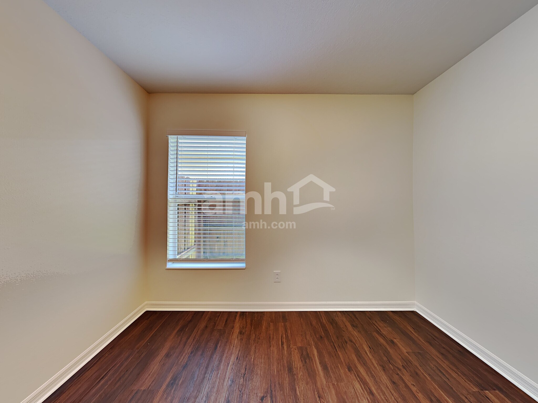 Building Photo - 927 Windton Oak Dr