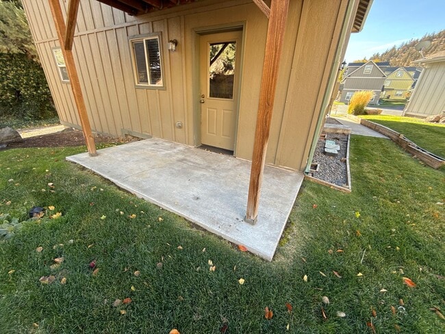 Building Photo - 1431 Lucinda Ct