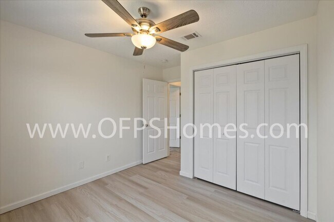 Building Photo - 4900 Cherokee Heights