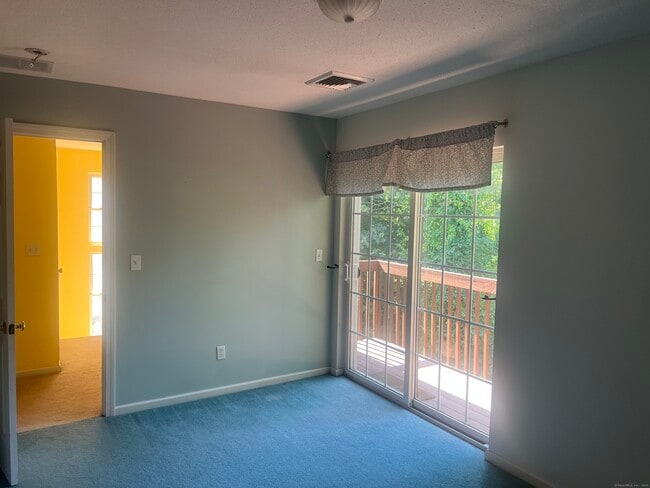 Building Photo - 53 Tunxis St