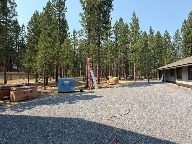 Building Photo - 153550 Little River Loop