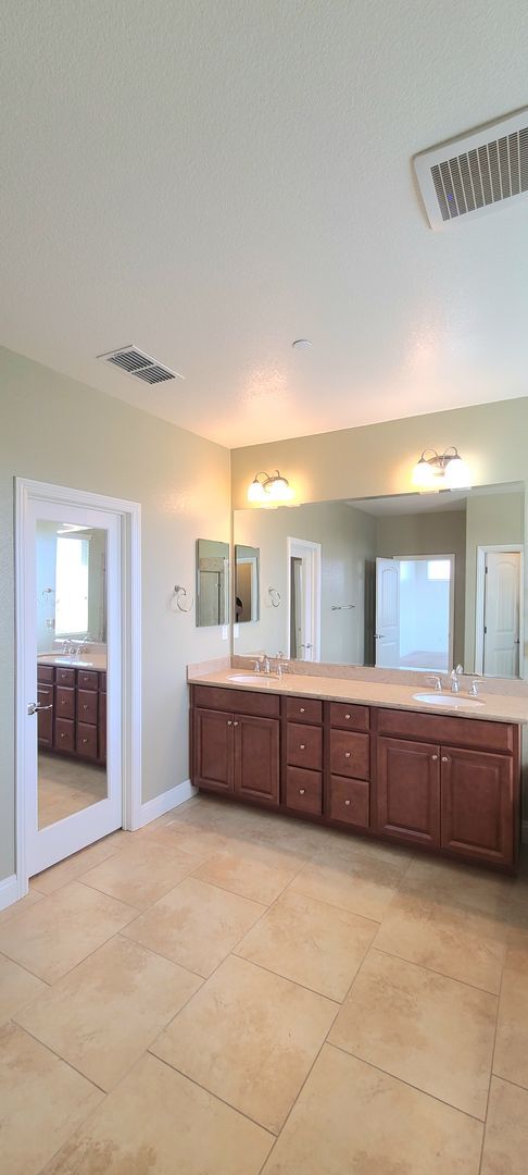 Building Photo - BEAUTIFUL SINGLE-FAMILY HOME IN BLACKSTONE IN EDH!