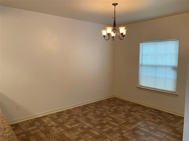 Building Photo - 1513 Cage St