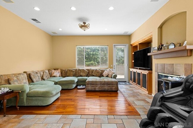 Building Photo - 11365 E San Raphael