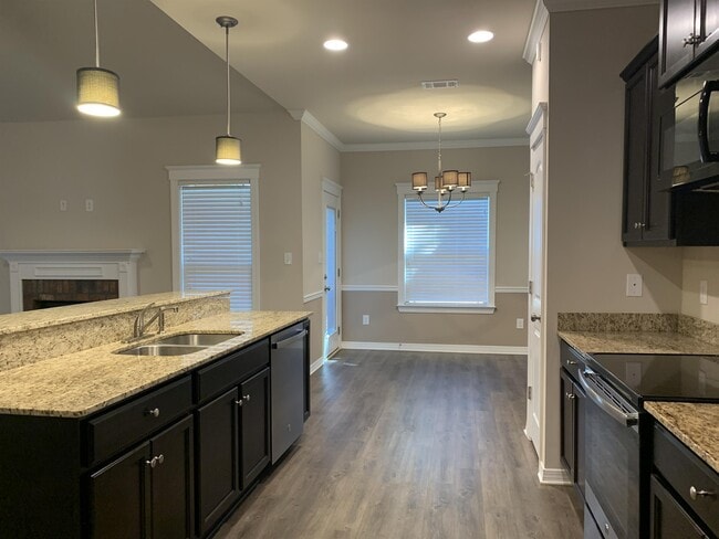 Building Photo - 8591 Prince Ct