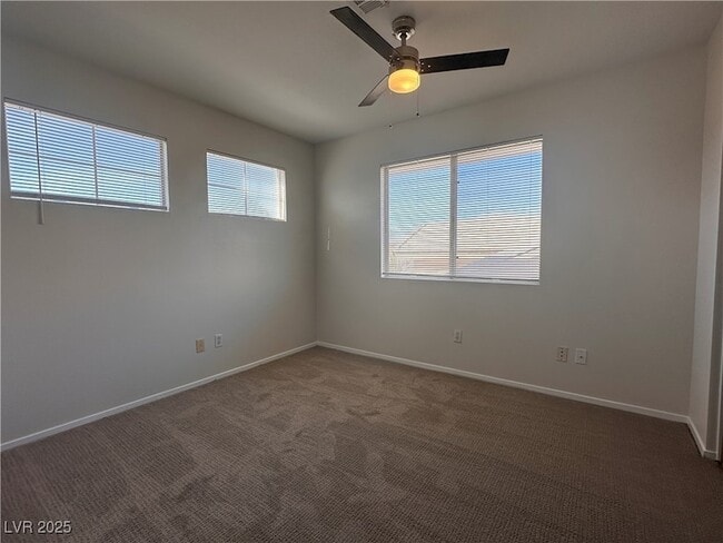 Building Photo - 2053 Smoketree Village Cir