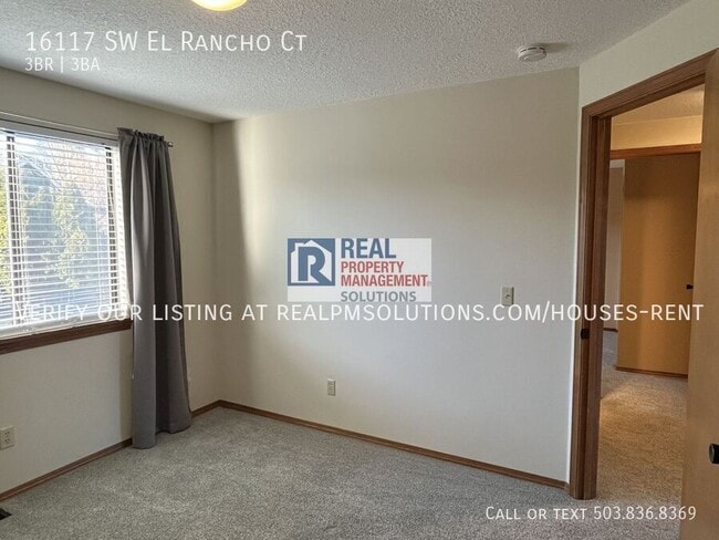 Building Photo - 16117 SW El Rancho Ct
