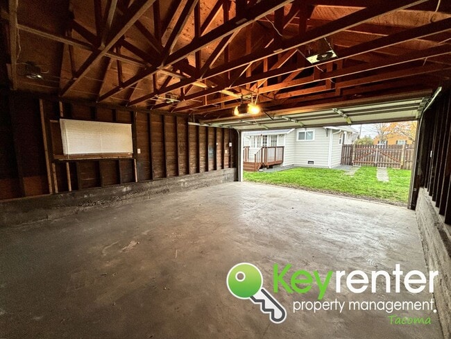Building Photo - Newly Remodeled 2-Bedroom, 2-Bath Tacoma Home with Finished Basement, Large Backyard, and Detache...