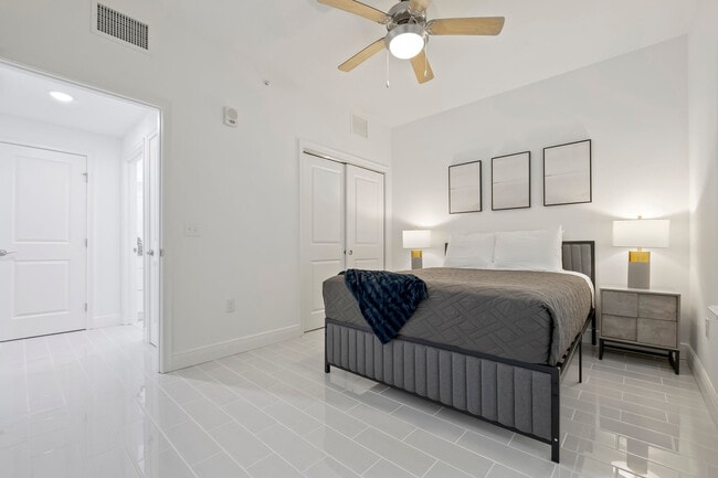 Building Photo - 701 Pilot Ln