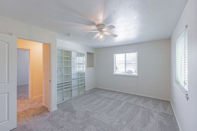 Building Photo - Updated 2-Bedroom Home with Garage and Fen...