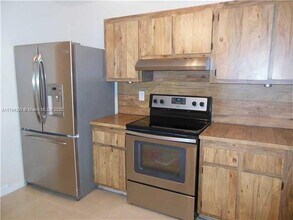 Building Photo - 8510 SW 149th Ave