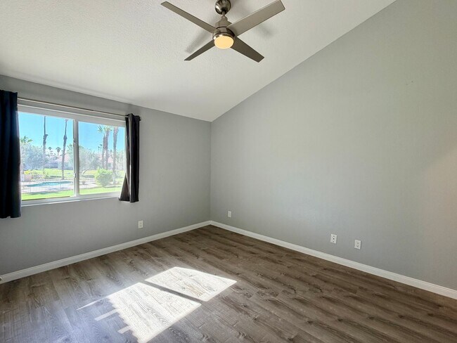 Building Photo - AVAILABLE NOW! BEAUTIFUL 2-Bedroom 2 -bathroom Condo in La Quinta Palms!