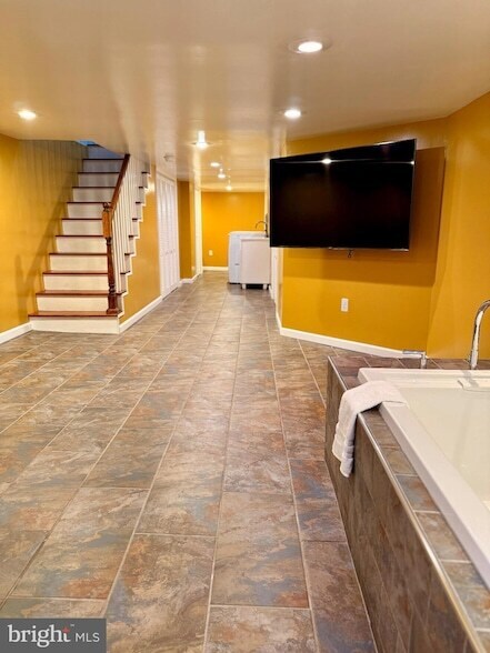 Building Photo - 1407 S 28th St