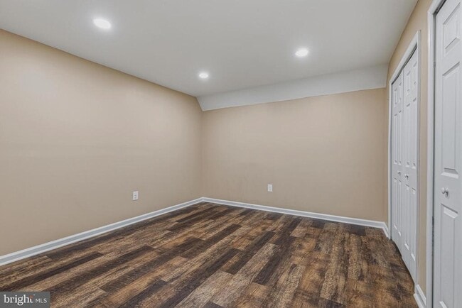 Building Photo - 40923 Browns Ln
