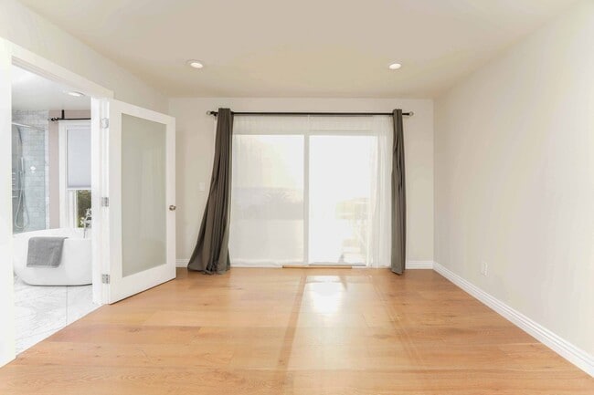 Building Photo - !! DESIRABLE 3 BEDROOM 3 BATHROOM LOCATED IN BEAUTIFUL RANCHO PALOS VERDES !!