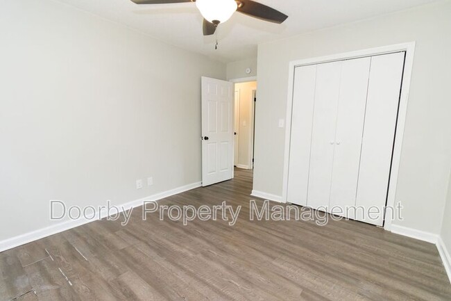 Building Photo - 1418 Baggett Rd