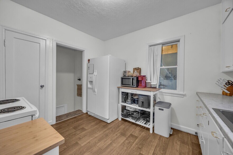 Building Photo - 408 S 100 W