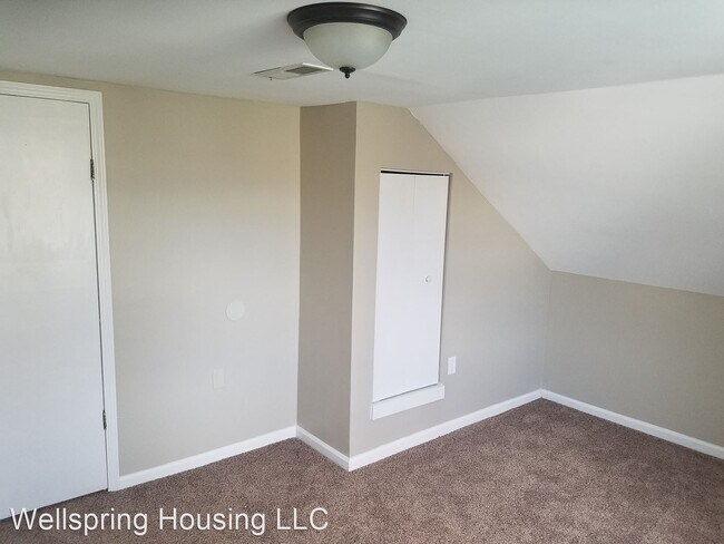Building Photo - 5 br, 1 bath House - 607 Buffington