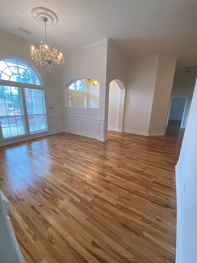 Building Photo - 5145 Wild Rose Way