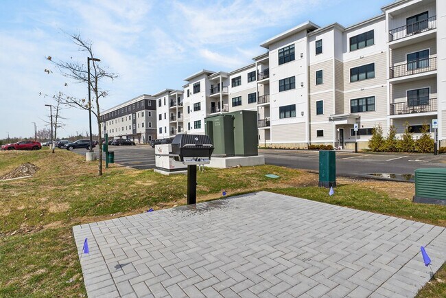 Building Photo - Gorgeous 2 Bed + Office | 2 Bath | 1,771 Sq Ft | Brand New Construction