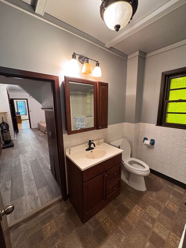 Building Photo - AVAILABLE NOW - Very Spacious, Unique, and Original Birchwood Village Home; Walking Distance to t...