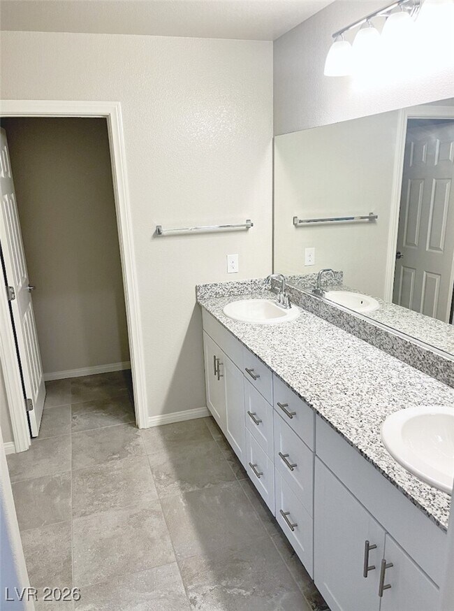 Building Photo - 4461 Lantern Point Ave