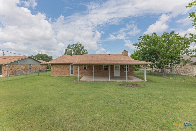 Building Photo - 3006 Belmont Dr