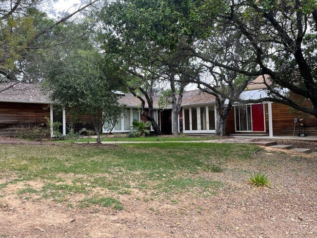 Building Photo - 15480 Peach Hill Rd