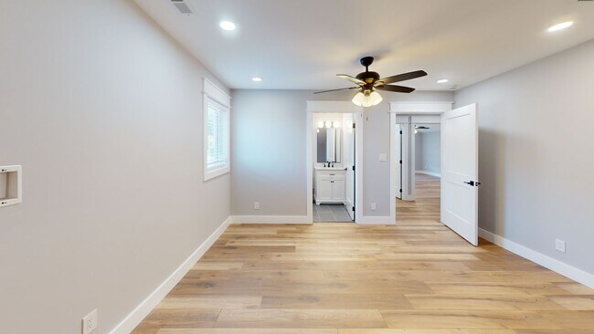 Building Photo - 1708 Highland Ave