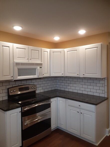 Subway Tile Backsplash - 126 Euclid Pl