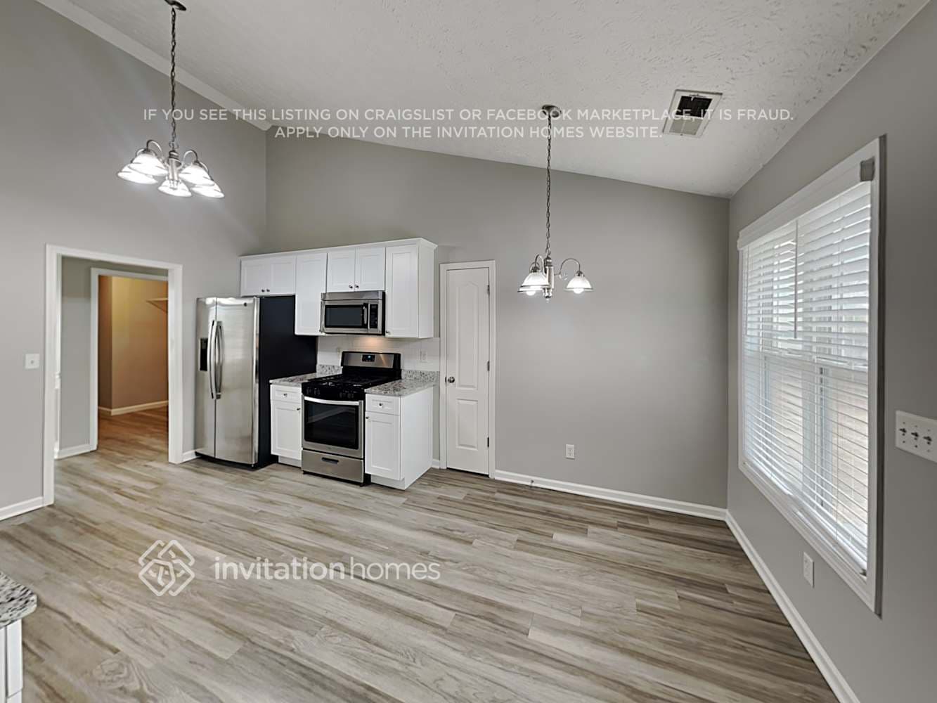 Building Photo - 202 Crape Myrtle Way