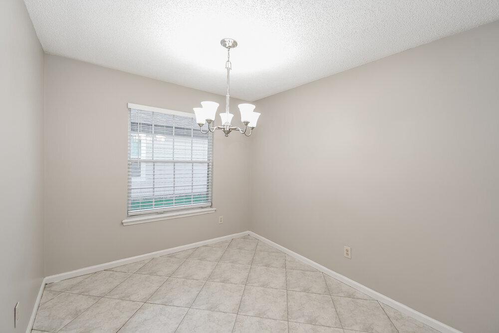Building Photo - 3571 Barbizon Ct