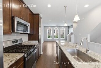 Building Photo - 7129 Brick Kiln Cir