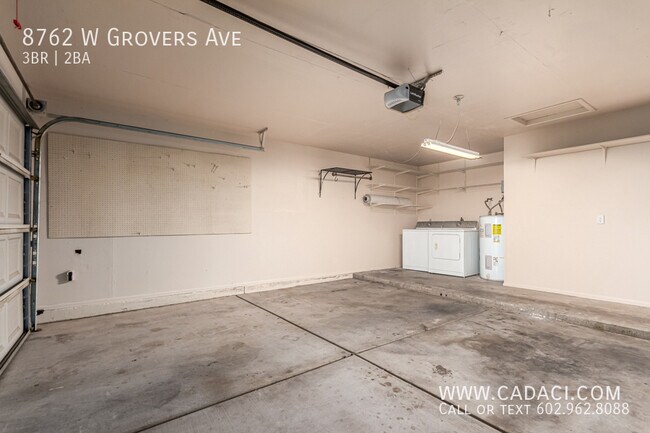 Building Photo - 8762 W Grovers Ave