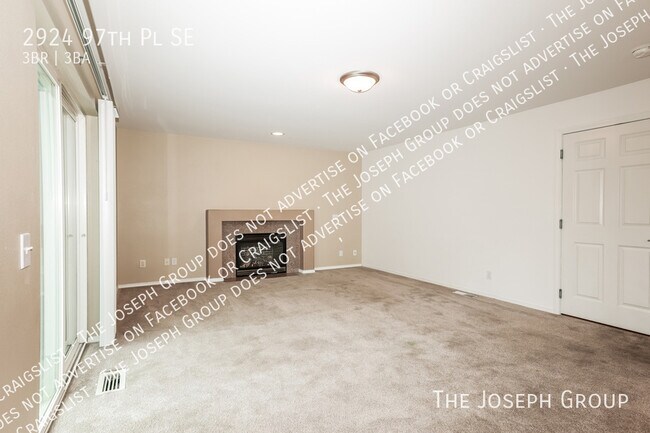 Building Photo - 2924 97th Pl SE