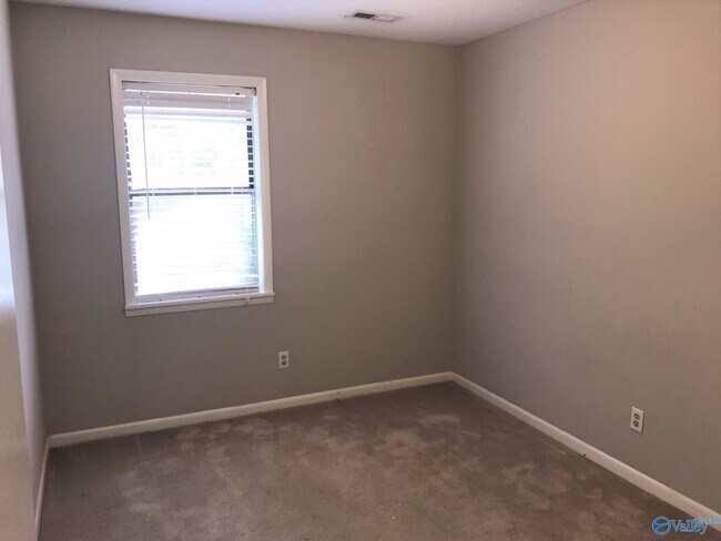 Building Photo - 22193 Bragg St