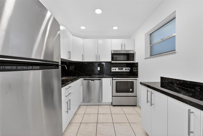 Building Photo - 8250 Byron Ave