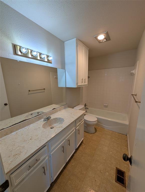 Building Photo - 7800 Northcrest Blvd