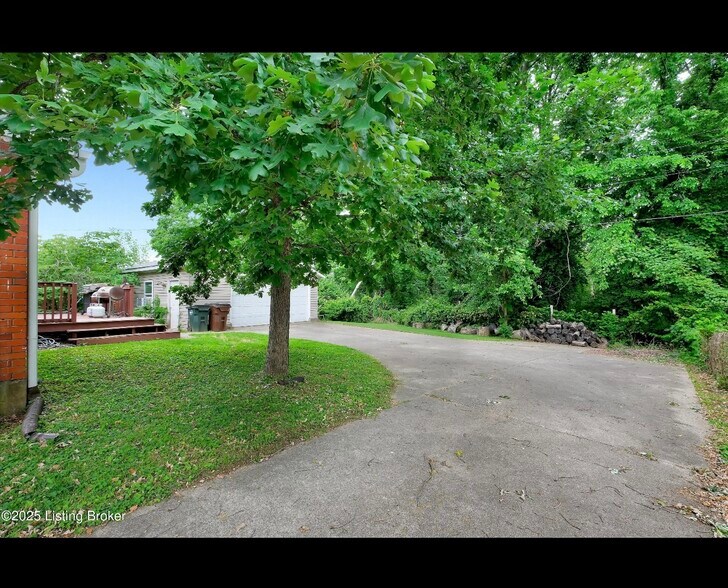 Building Photo - 2133 Dogoon Dr