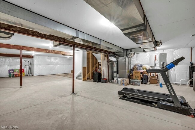 Building Photo - 172 Harvester Dr