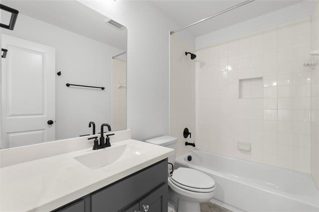 Building Photo - 3333 Alexandra Ln