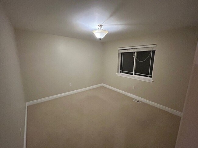Building Photo - Charming Wasilla Haven: 4BR, 2.5BA Gem wit...