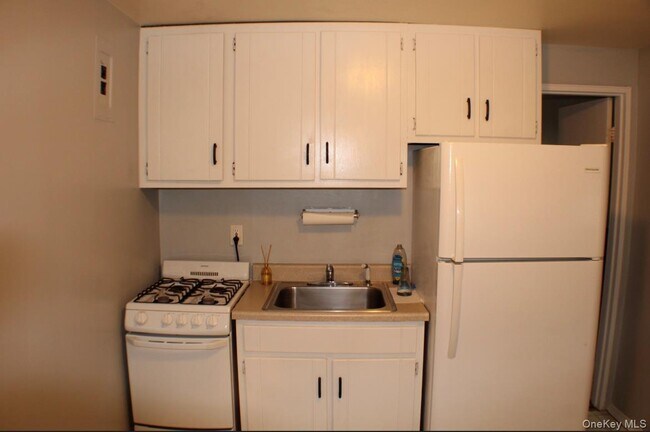 Building Photo - 534 Milligan Ln
