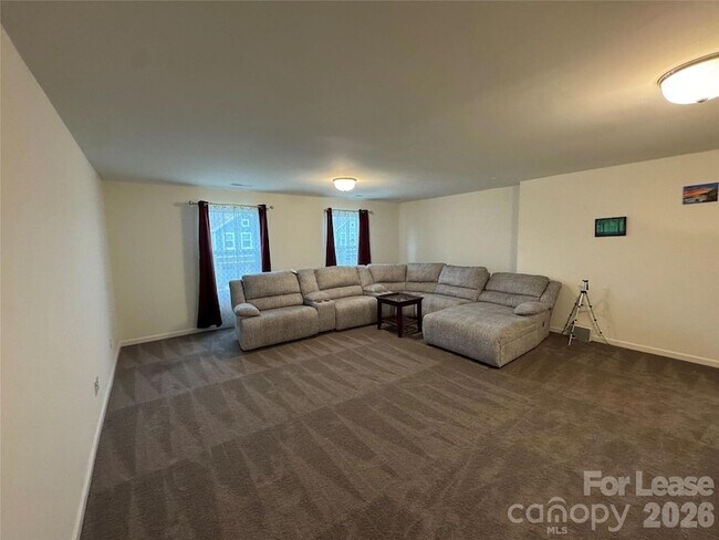 Building Photo - 574 Scotch Meadows Loop