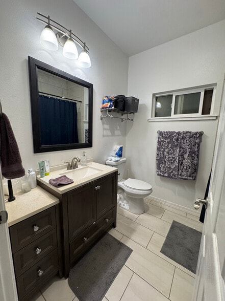 Building Photo - 468 Molokai Hema St