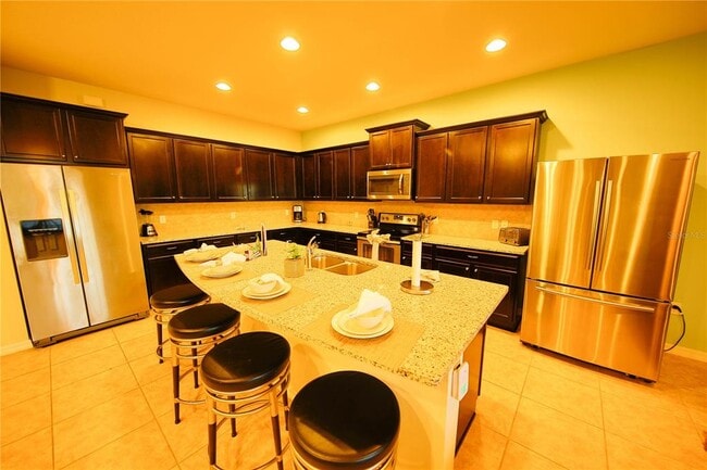 Building Photo - 8809 Rhodes St